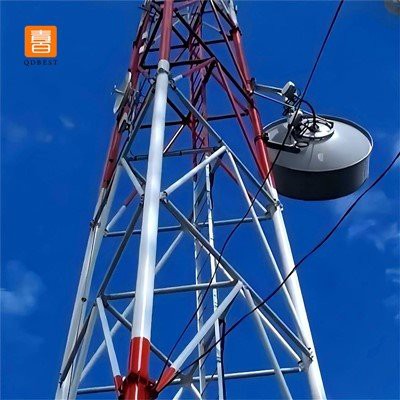 Jakie są zalety stosowania wież telekomunikacyjnych?